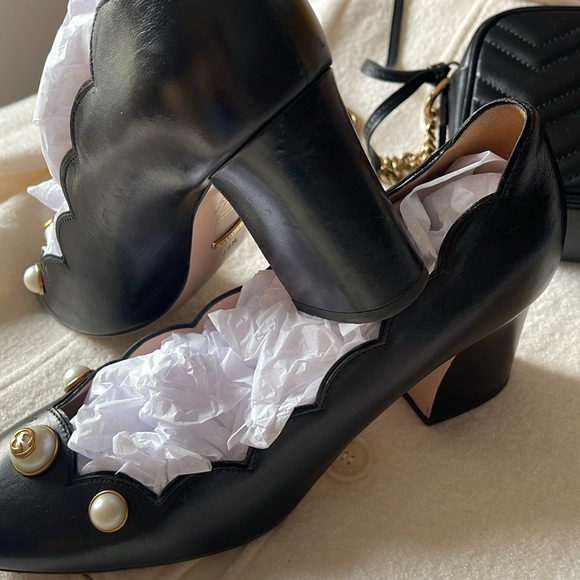 GUCCI | Pearl Malaga Kid Pumps - Picture 3 of 10